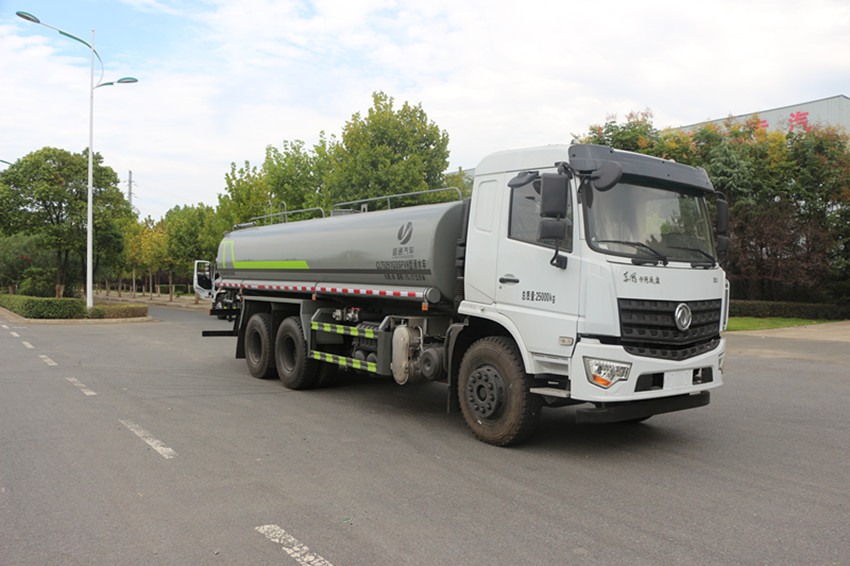 罐式15立方保溫灑水車 能裝15噸熱水運(yùn)輸車 拉溫泉水車 罐式15立方保溫灑水車 能裝15噸熱水運(yùn)輸車 拉溫泉水車